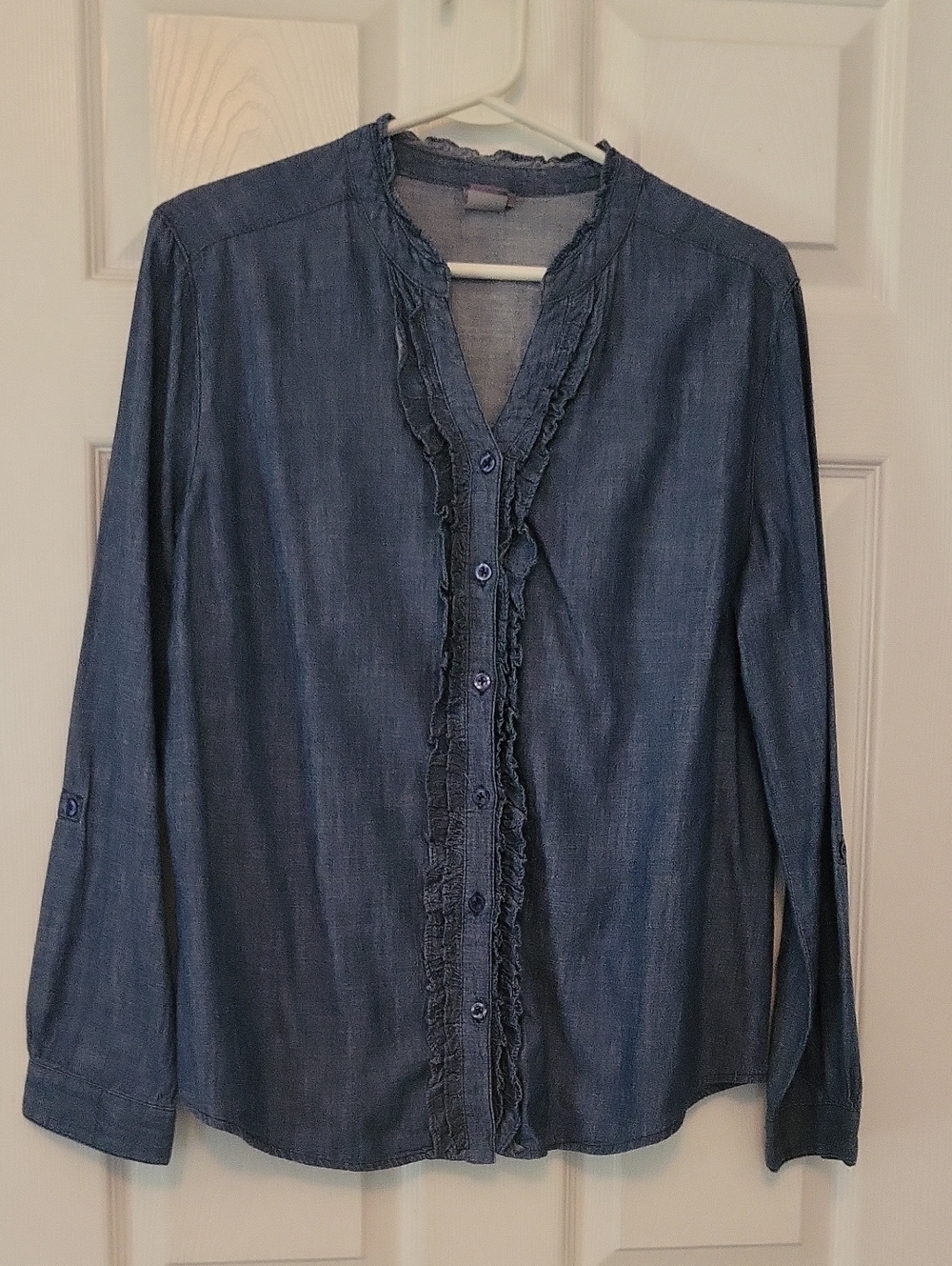Excellent Quality, Never Worn, Feminine Jean Shirt